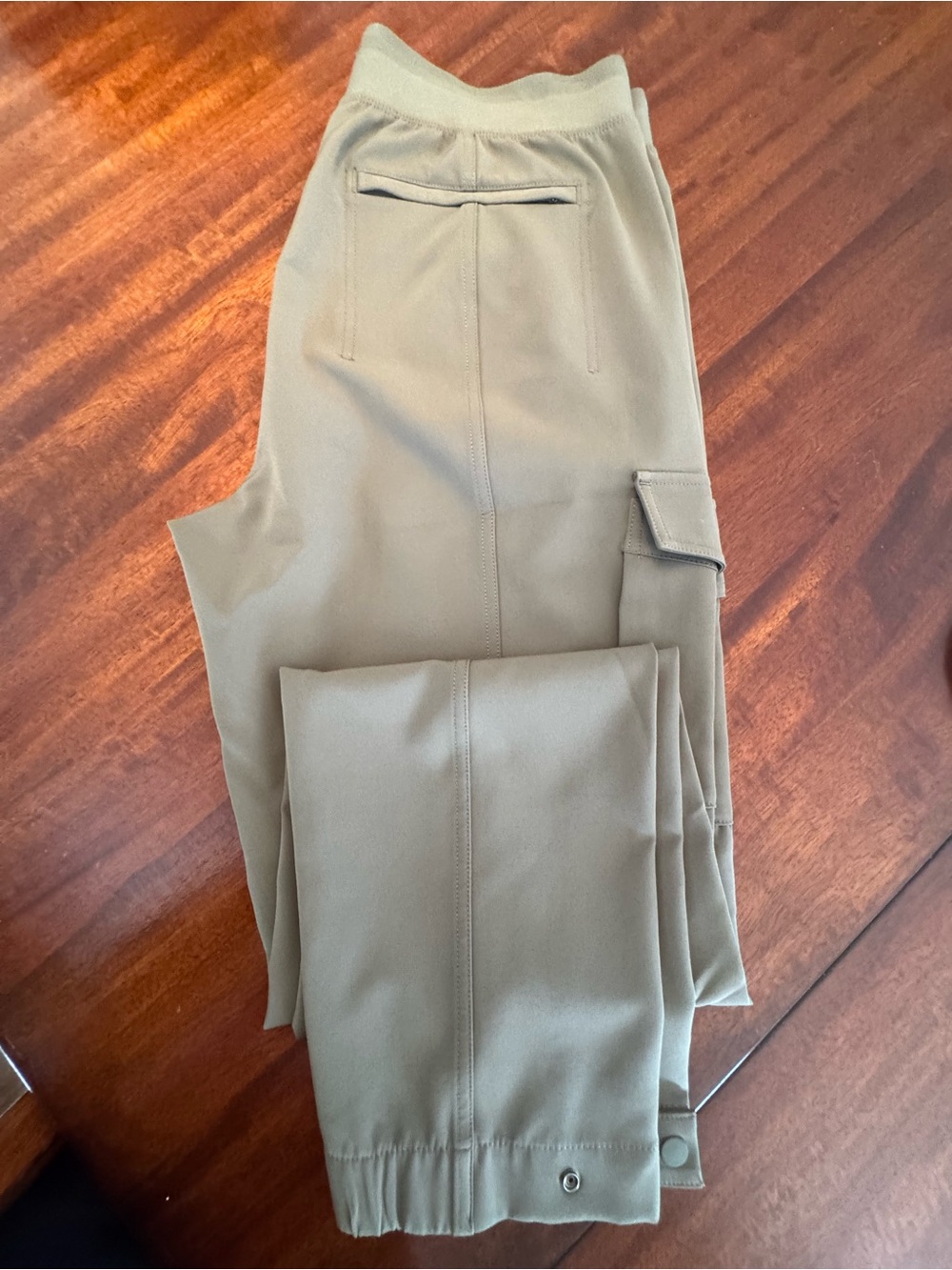 Athleta Women’s Olive Green Cargo Joggers